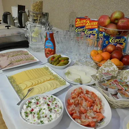 Gosciniec Rycerski Bed & Breakfast *