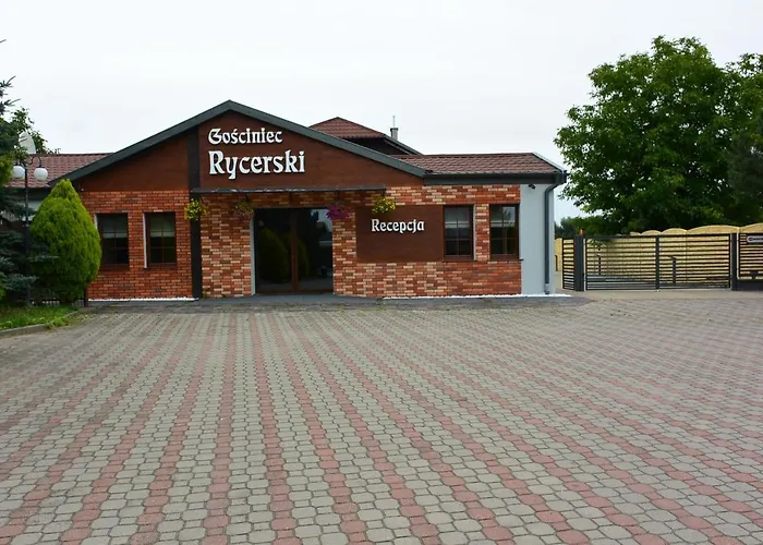 Gosciniec Rycerski Bed & Breakfast 4*